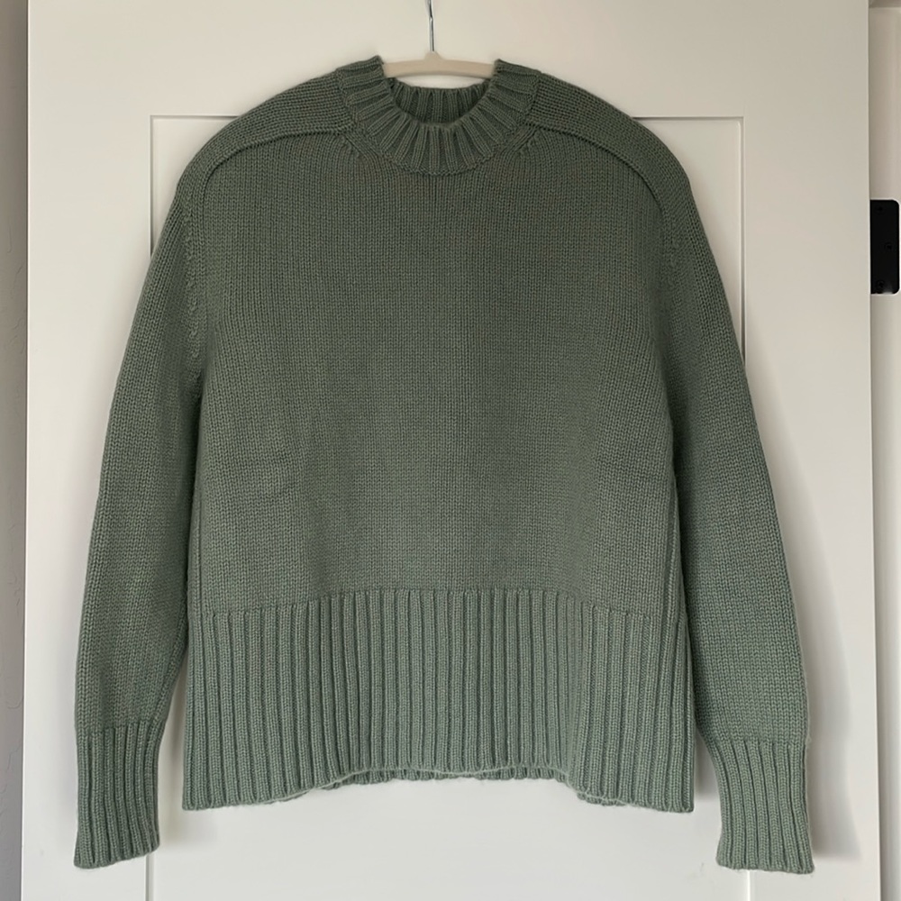 Tuckernuck Bryant Sage Green Sweater